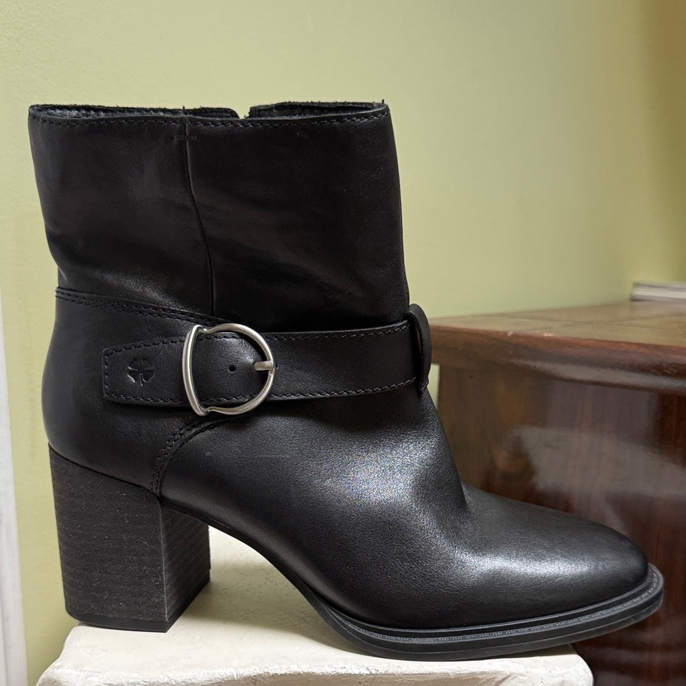 Lucky Brand Black Achelle Leather Ankle Bootie size9 women H5N9
